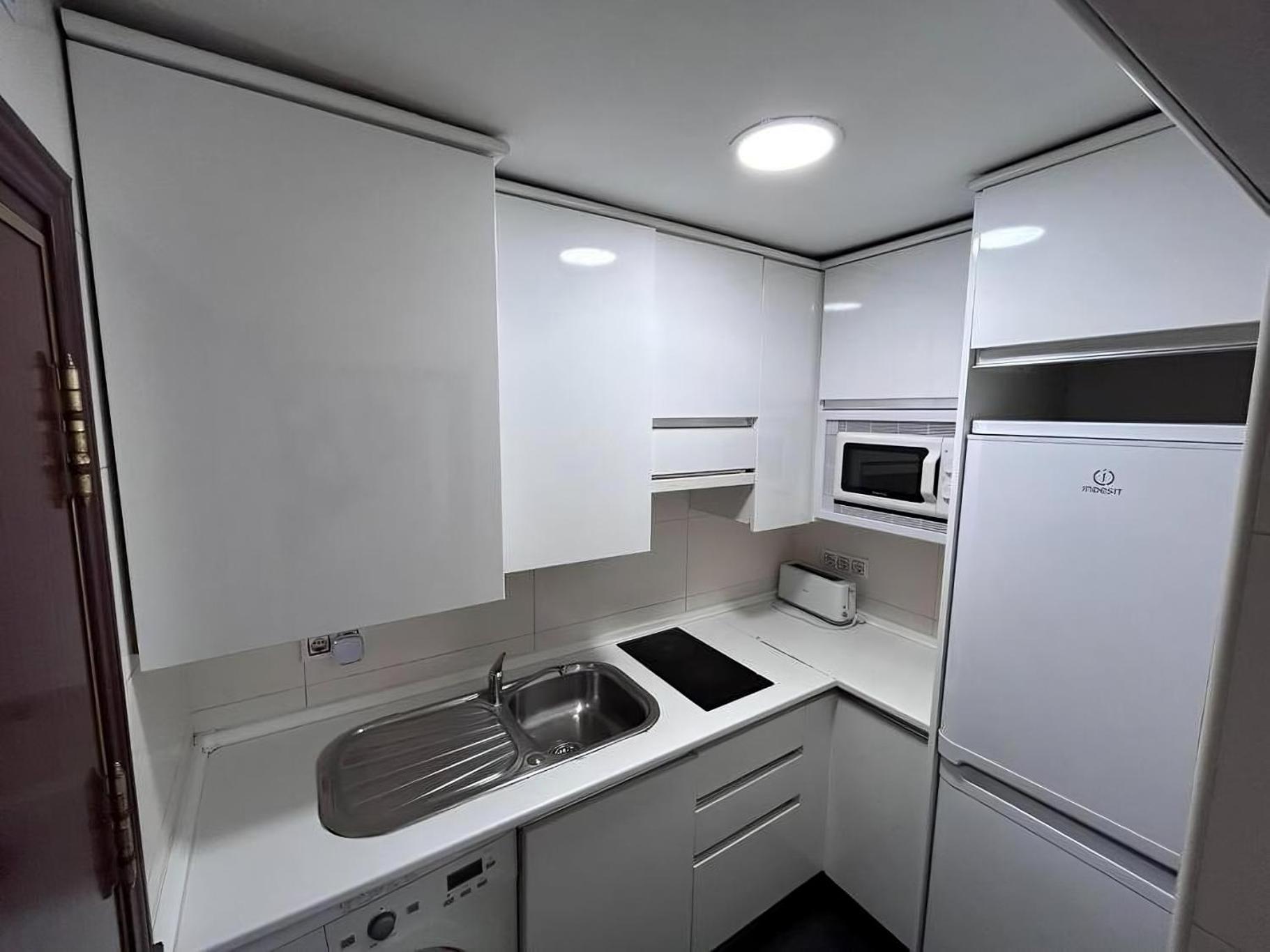 Comfortable Flat In Paseo Del Prado Atocha-Almd8 Madrid Exterior photo